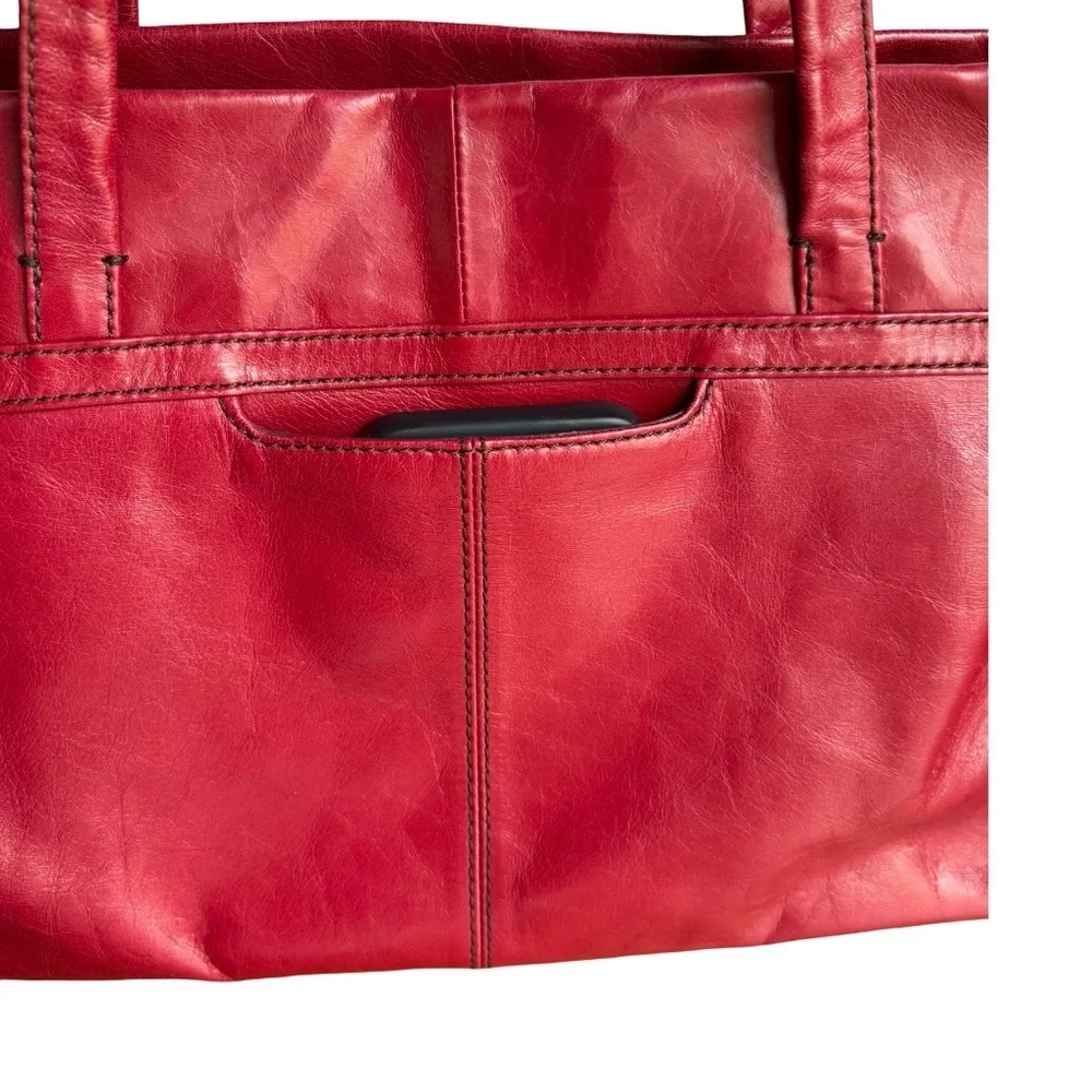 Hobo Broker Tote Cardinal